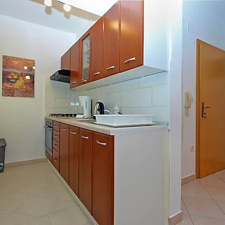 1282 Fažana