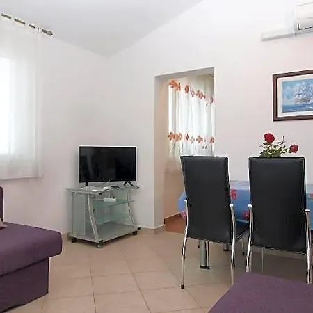 1282 Fažana