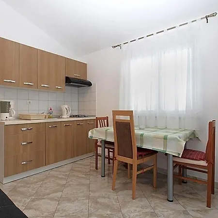 1282 4* Fažana