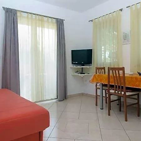 1282 Hotel 4*